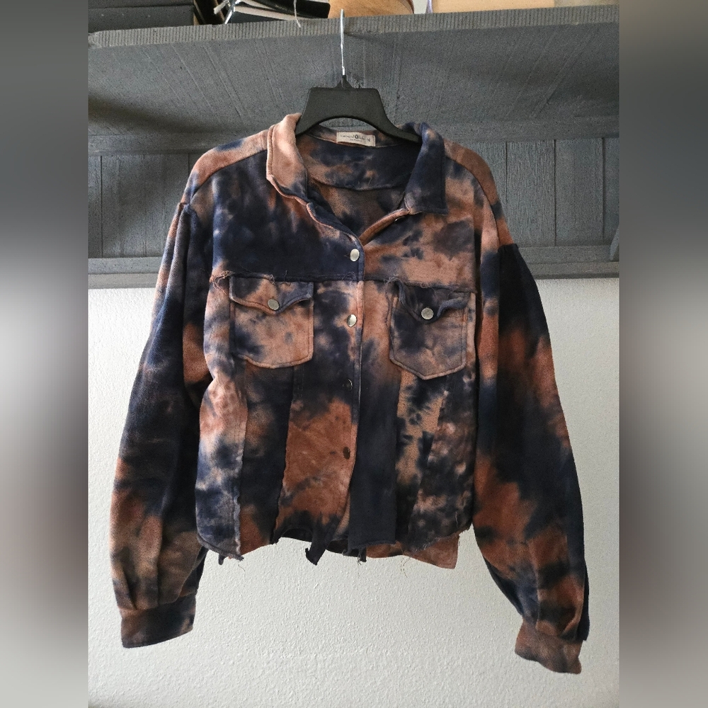 Women's Medium Button Up Sweatshirt
